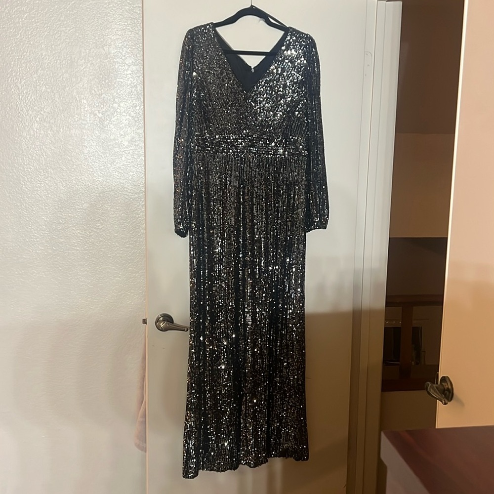 Sequin dress ￼